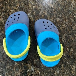 Toddler boys crocs size 5c